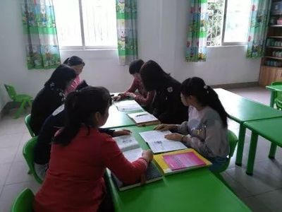 凝聚集体智慧 打造高效课堂——雅正幼儿园开展大班级家长学校案例教学研讨活动